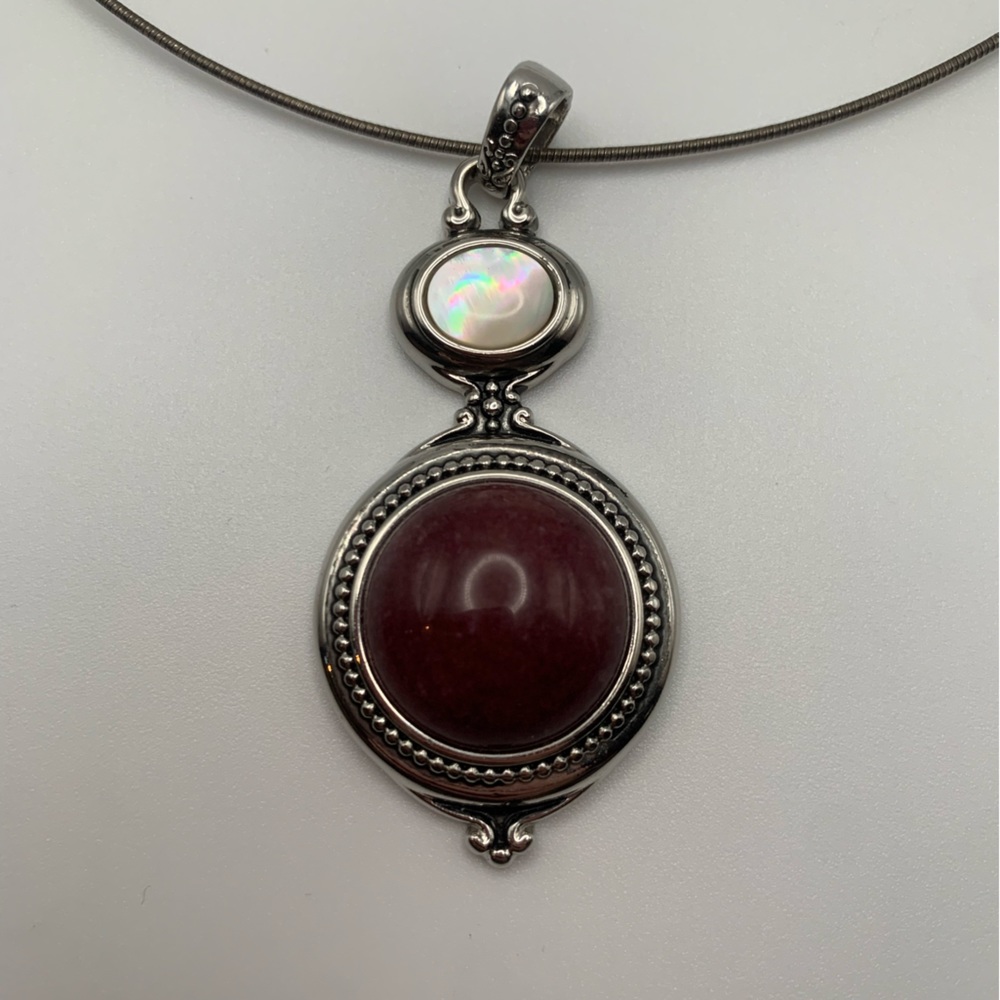 Lia Sophia pendant and choker style necklace